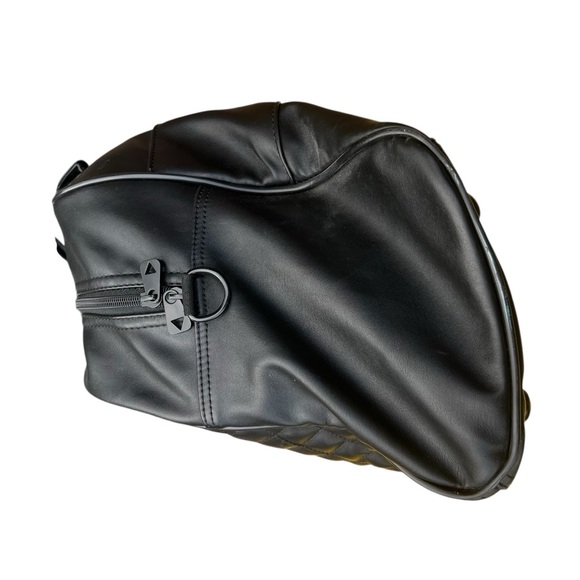 GUESS The G-Lux Dome Tote in Black Travel Weekender Bag - Picture 3 of 5